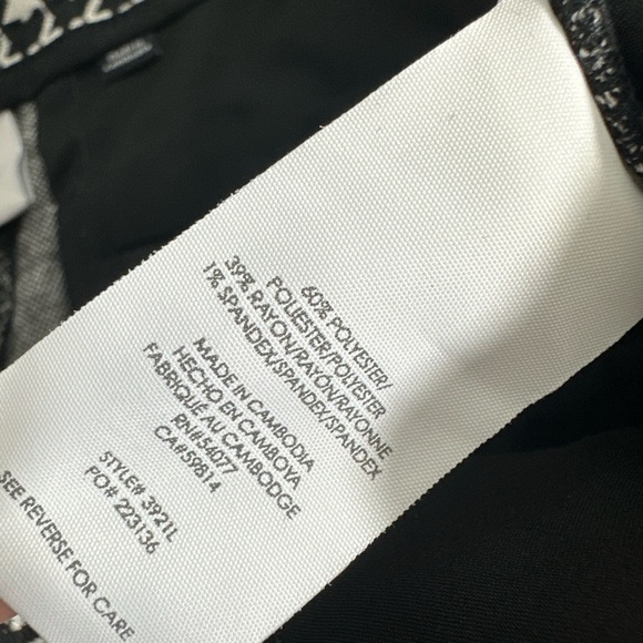 Cabi Style# 3921L Size 10 Black White Houndstooth Trouser Career Pants - Picture 10 of 13